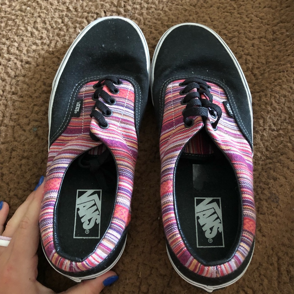 Vans - Picture 4 of 4